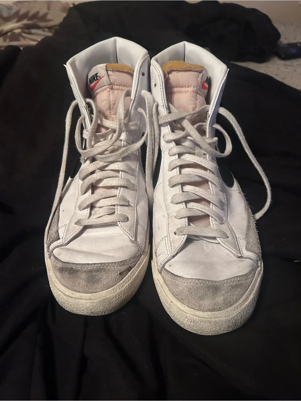White/black Nike mid blazer 77